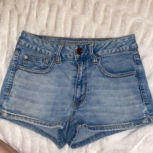 American Eagle High Rise Shortie blue Jean shorts